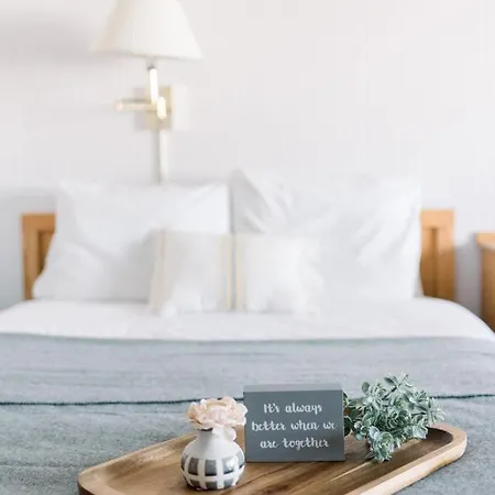 Seagull Bay Motel Bayfield Room photo