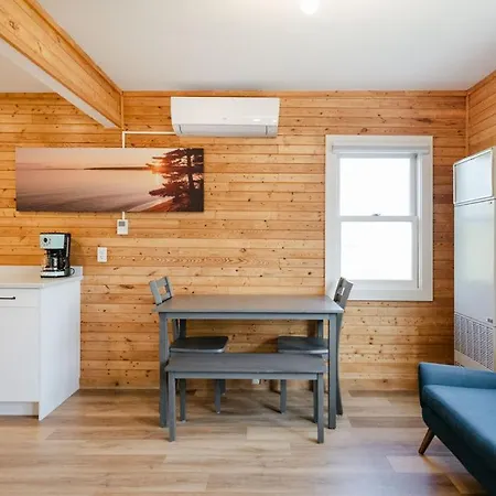 Seagull Bay Motel Bayfield Room photo