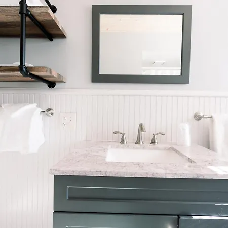 Seagull Bay Motel Bayfield Room photo