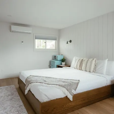 Seagull Bay Motel Bayfield Room photo