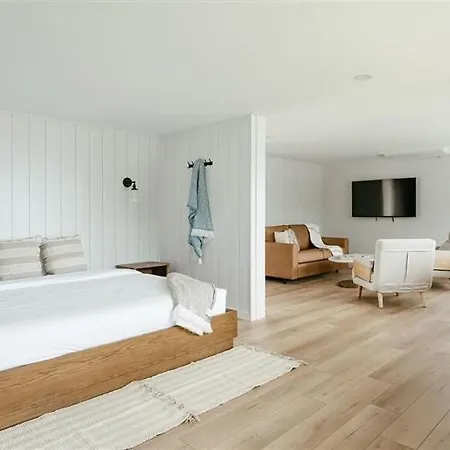 Seagull Bay Motel Bayfield Room photo