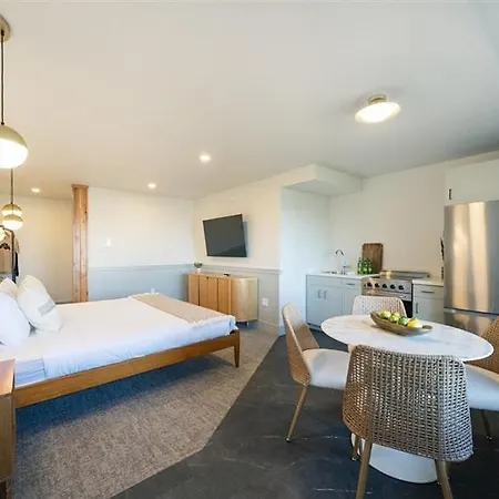 Seagull Bay Motel Bayfield Room photo